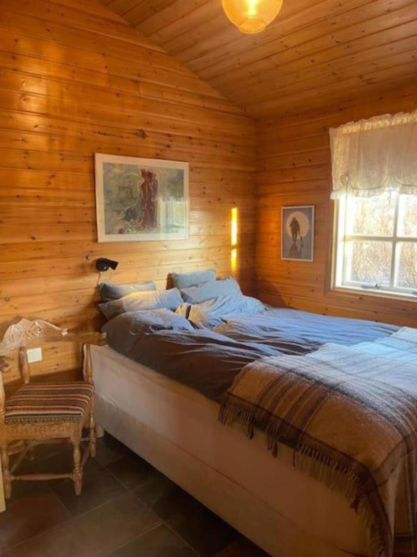 Cozy 2 Bedroom Cottage With Hot Tub Акурейри Экстерьер фото