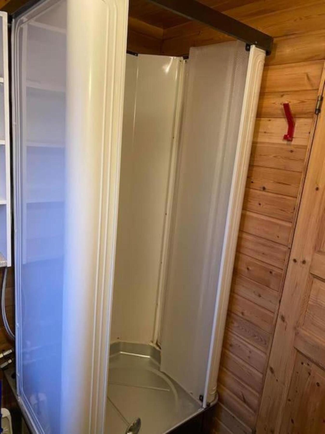 Cozy 2 Bedroom Cottage With Hot Tub Акурейри Экстерьер фото